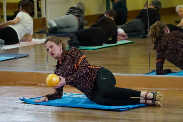 Gym douce et pilates seniors - Club Léo Lagrange